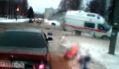 Авария дня. ДТП со скорой помощью в Рыбинске 