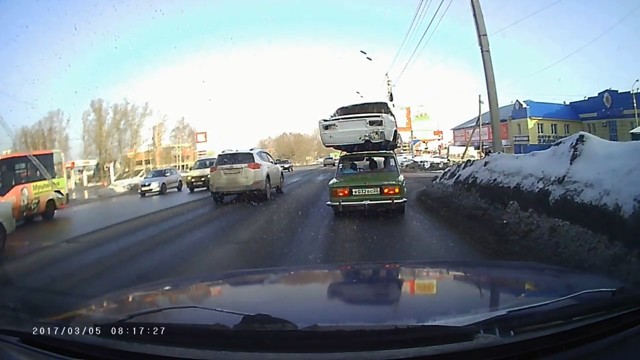 Жигули на Жигулях и Жигулем погоняет