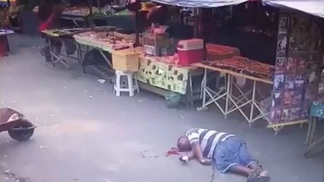 Хладнокровное убийство на рынке в Бразилии