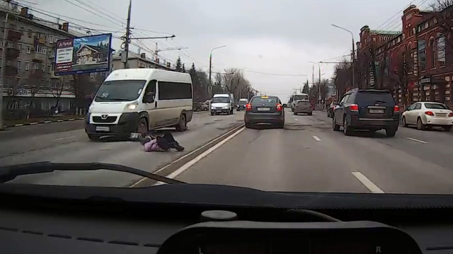 Пьяный дирижер сбил девушку