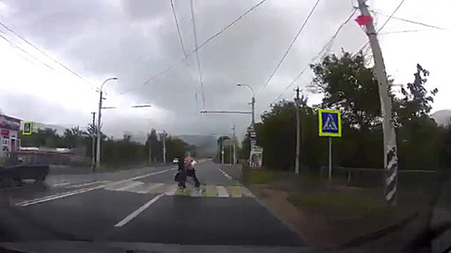 Жуткий наезд на пешеходов под Симферополем