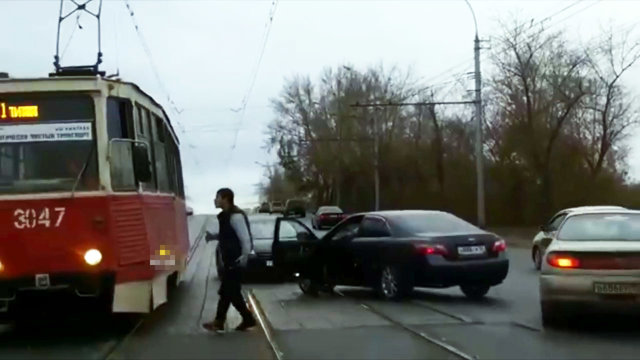 Дорожный конфликт с вагоновожатым в Новосибирске