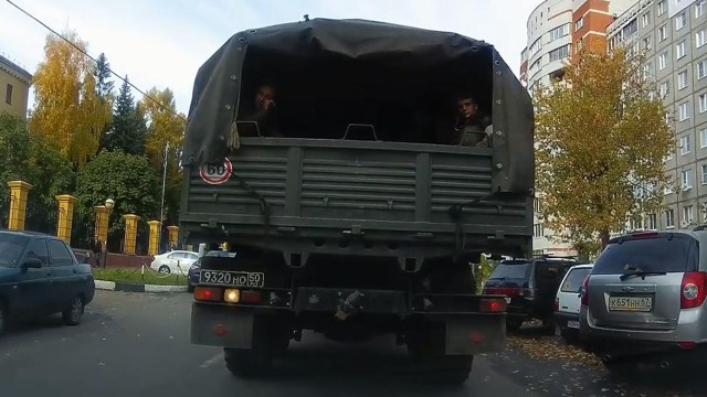 Столкновение с военным грузовиком