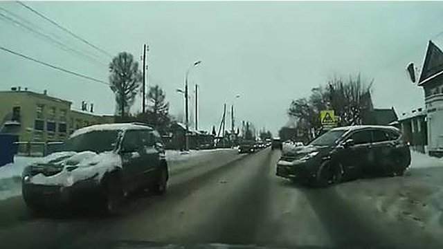 Недопоняли друг дуга. Небольшое ДТП