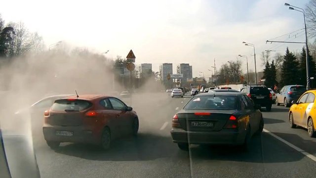 Авария дня. Из-за дорожных разборок в Москве пострадал ребенок