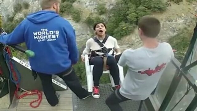 Вы услышите крики этой девушки даже без звука!  