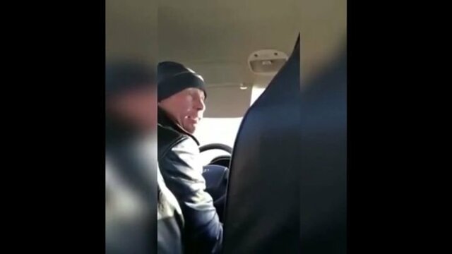 Сама "доброжелательность": неадекватный таксист обматерил девушку за неточный адрес