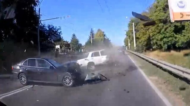 Авария дня. Водитель уснул за рулем под Симферополем