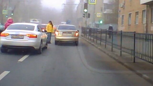 "Я же поворотник включила", — небольшое ДТП из Ростова