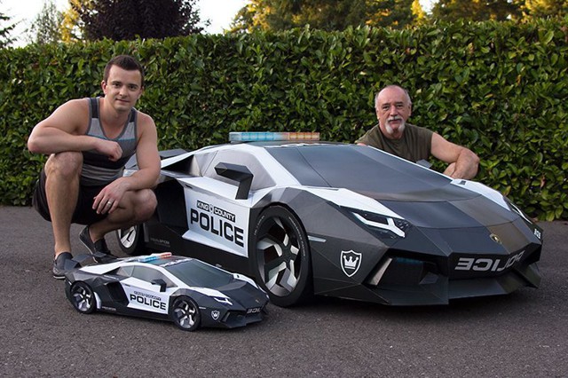 Lamborghini Aventador из бумаги