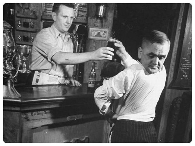 Мартин Лаурелло - человек с вращающейся головой