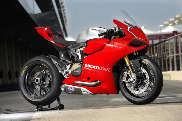 Любви к Ducati все покорны