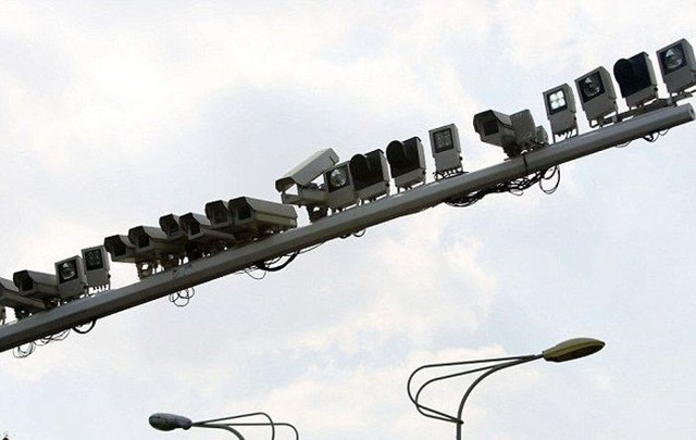 60 камер в одном месте