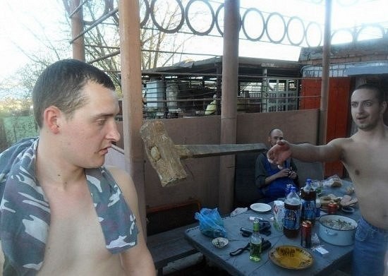 За секунду до........