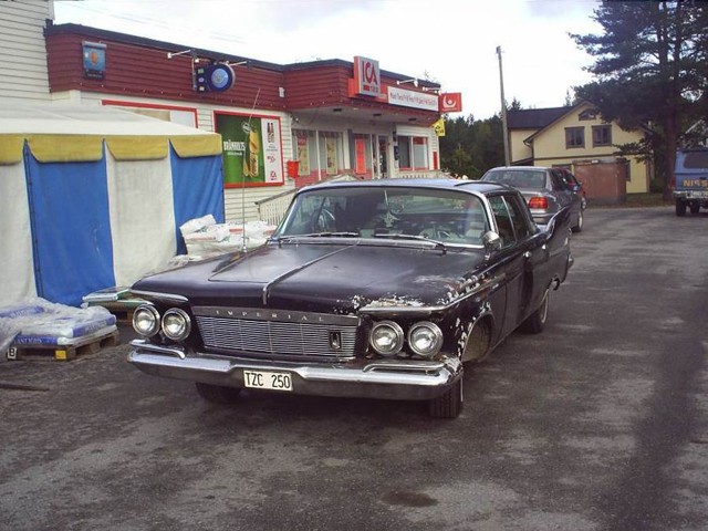 Редкие автомобили на шведских дорогах