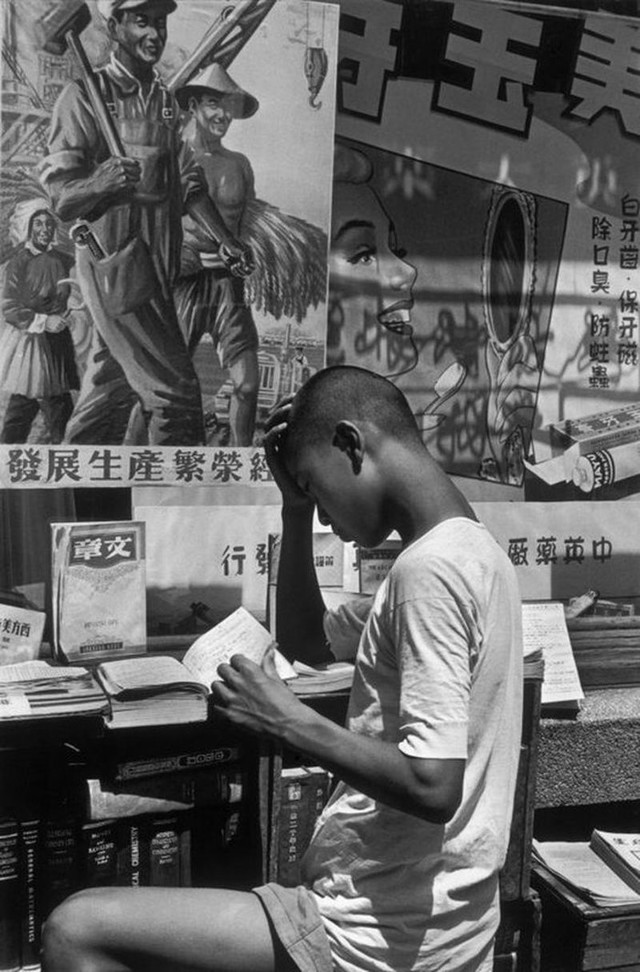 Раритетные профессиональные снимки Китая от Картье Брессона