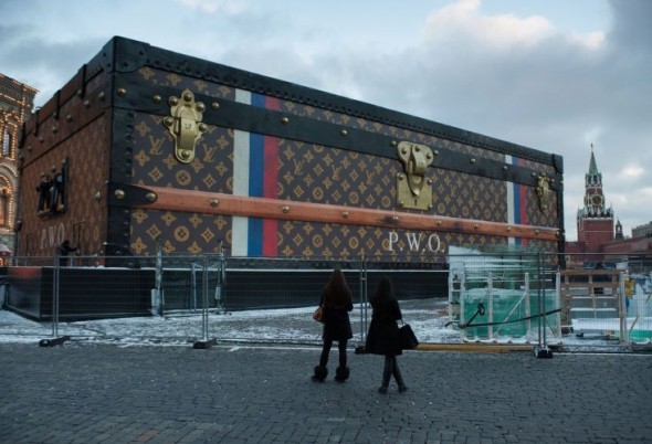 Самые скандальные рекламные инсталляции