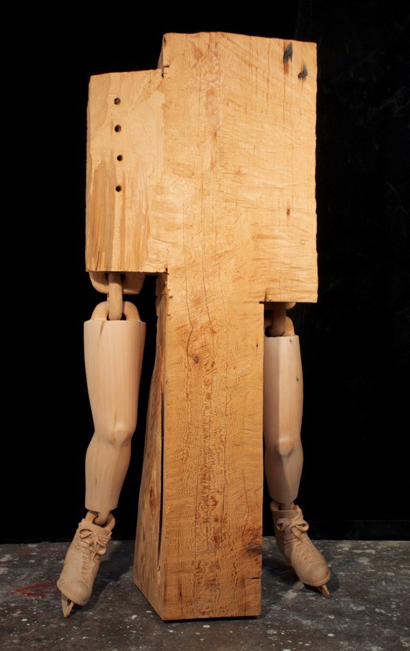 Необычные деревянные формы создает скульптор и художник Дэн Уэбб.