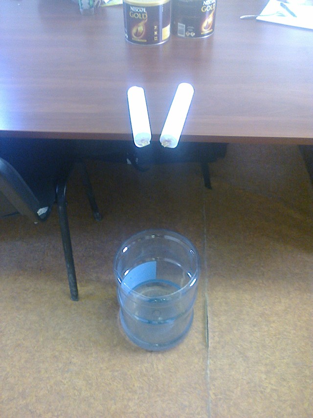 Что же это за хитроумная постановка предметов? Не для слабонервных