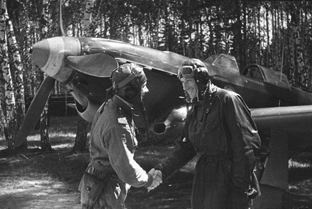 Били немцев одной правой