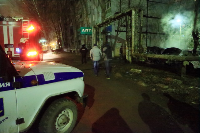 В Астрахани жгут автомобили