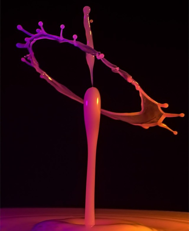 Потрясающие жидкие скульптуры - новый тренд сети