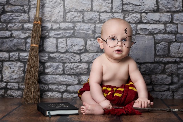 Известные книги, воссозданые в фотографиях малышей