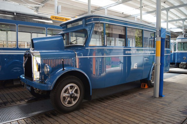 История самого "мордастого" швейцарского автобуса