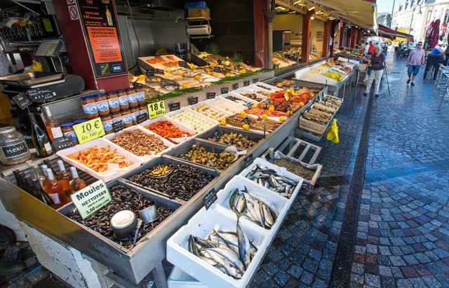 Рыбный рынок на берегу Ла-Манша