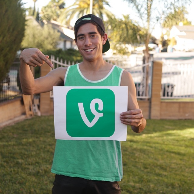 Гений видеомонтажа!!!!))