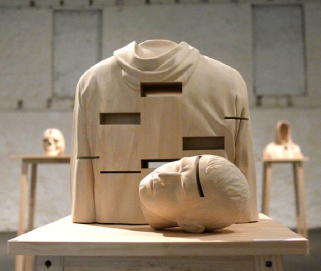 Необычные деревянные скульптуры