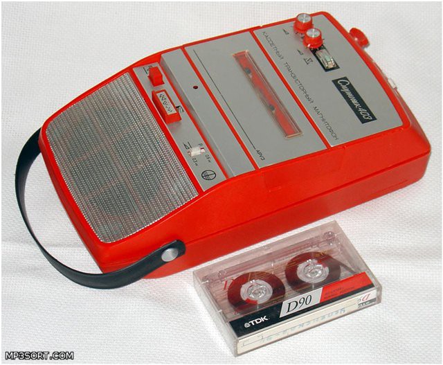 Магнитофоны из юности.