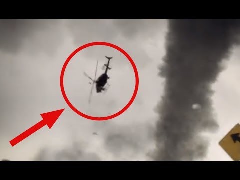 Shock! Tornado smashed a helicopter and a pilot! Торнадо крушит вертол