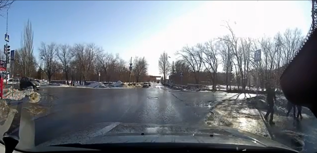 Поджидал момент чтоб под музыку красиво исполнить