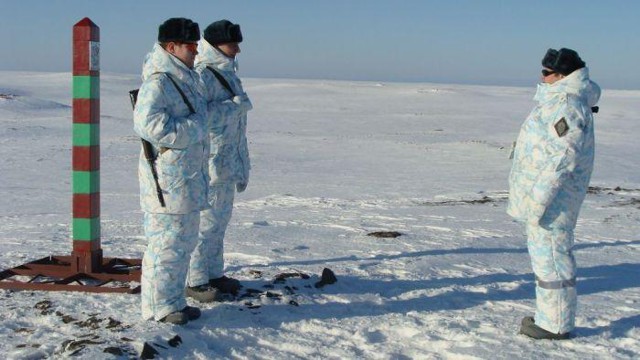 Новая арктическая форма российских пограничников