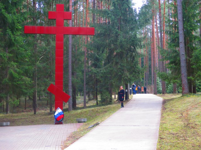 Поедка в Катынь Смоленской области (мемориальный комплекс)