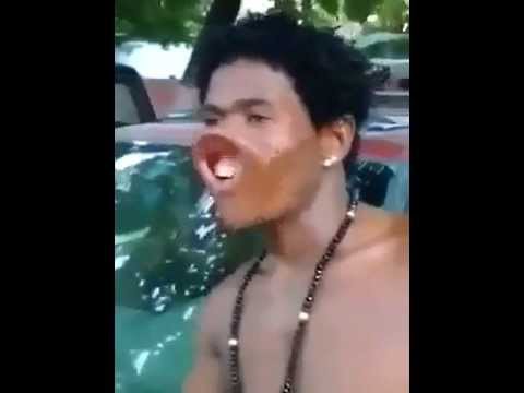 Кто-то качает мускулы - а кто-то рот!