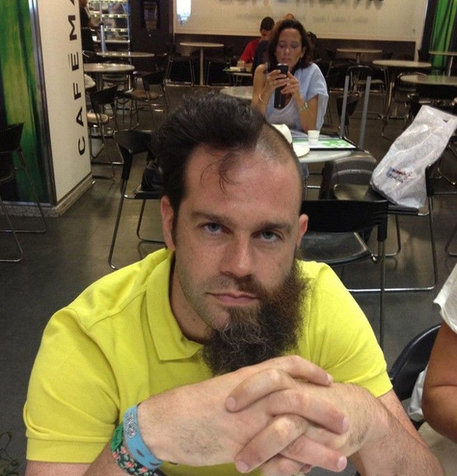 Необычные и странные прически 