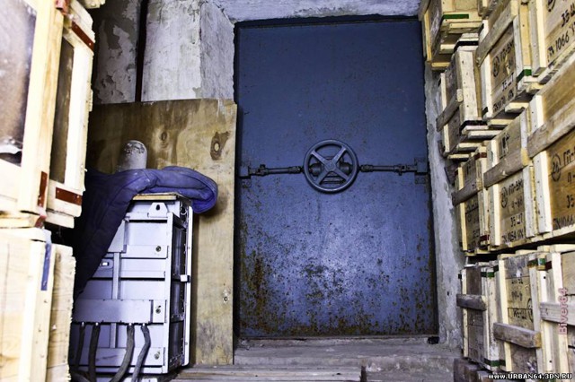 Бомбоубежище некогда сильного оборонного завода Саратова