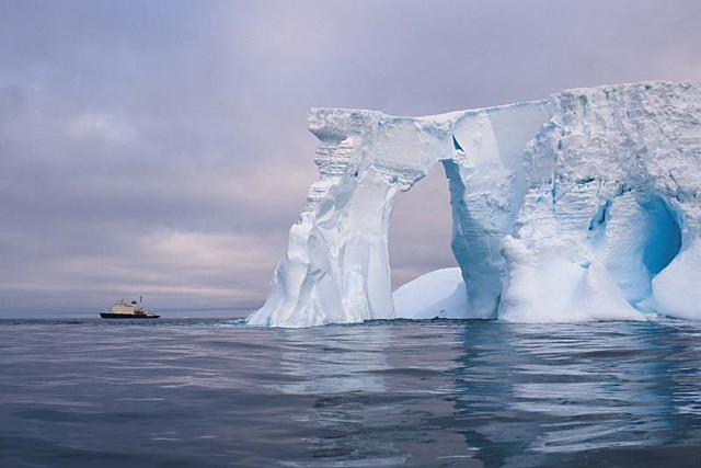 Жизнь в Антарктиде, суровый ледяной континент.