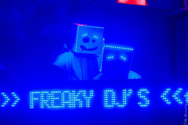 Музыкальный электронный проект "Freaky DJs"