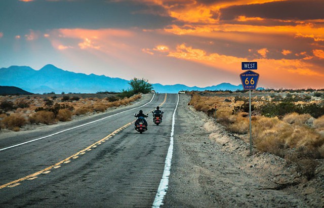 7 культовых автодорог США