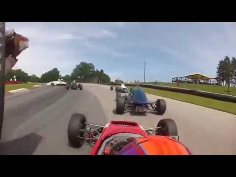 Нестандартный обгон на кольцевых гонках