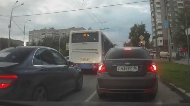 Быстрый обгон на повороте