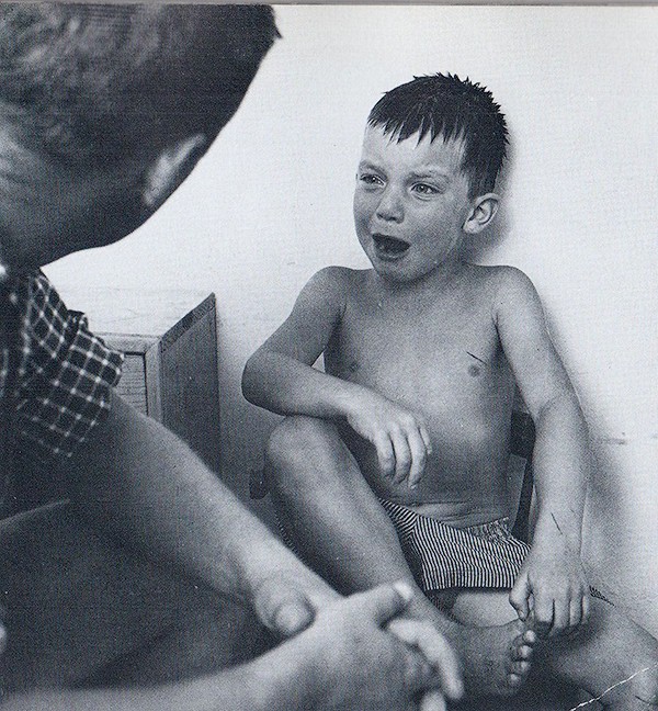 Самые выразительные детские фотографии от ЭСТЕР БАБЛИ...