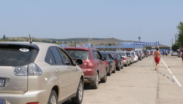 Водители перевернули машину депутата Госдумы