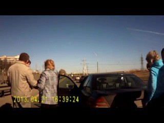 Горе-учитель на дороге получил по голове за свою наглость