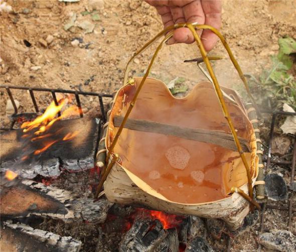 Можно ли вскипятить воду в котелке, сделанном из берёзовой коры?