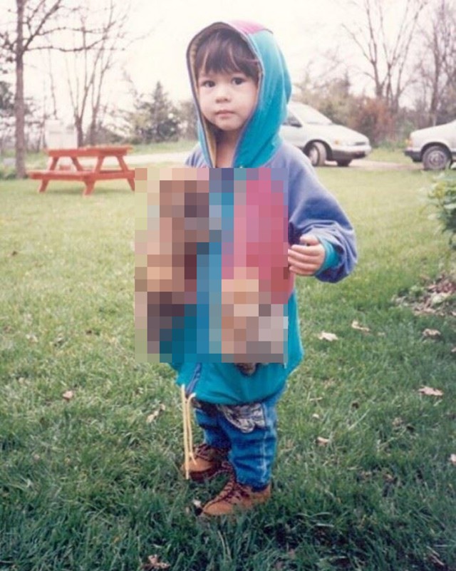 Прикарманил)