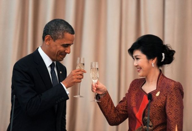 Встреча президента США и премьер-министра Таиланда. Язык жестов